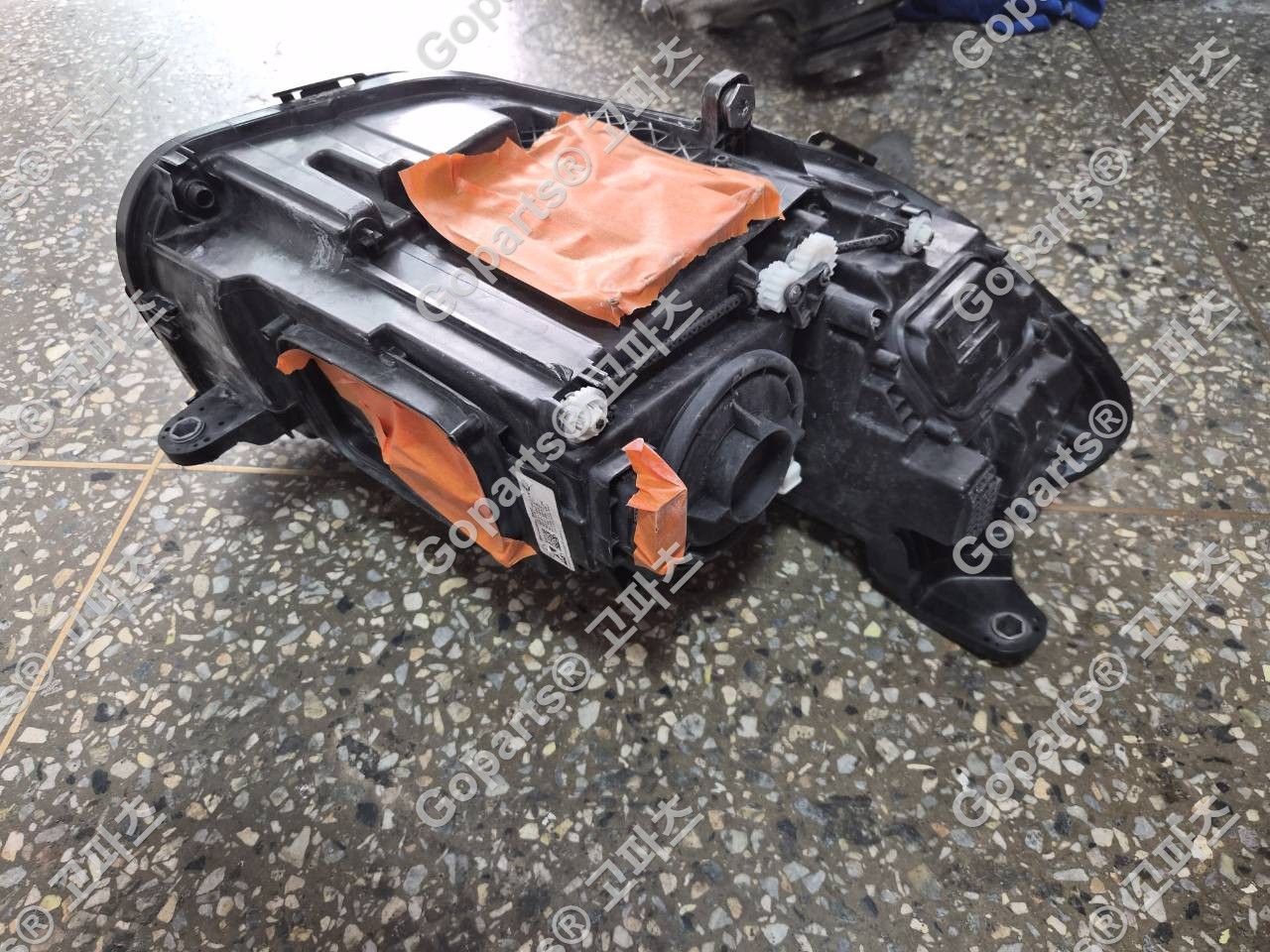 벤츠 CLS W257 운전석 헤드라이트 A2579061900 상세사진 3