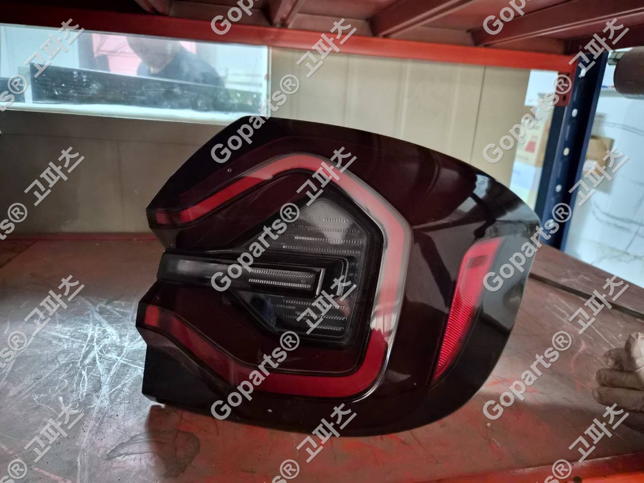 BMW G01 X3 후미등 63219463048 중고 250,000원