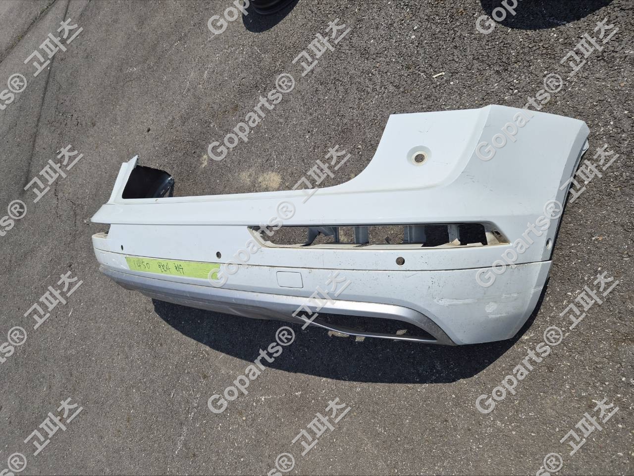 아우디 Q5 80A 전기형 뒷범퍼 80A807067 상세사진 3