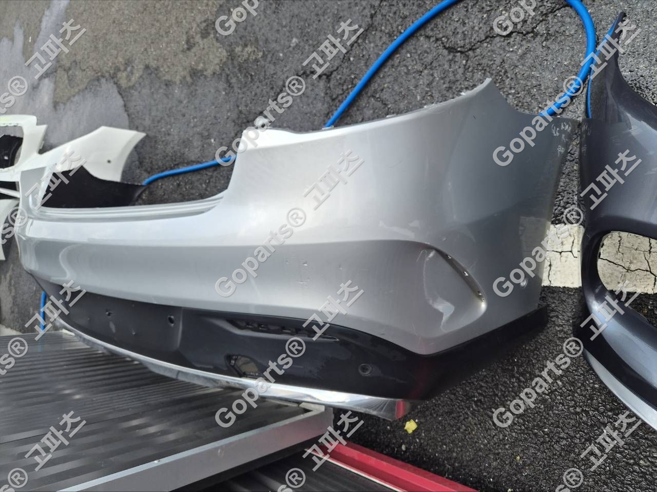 벤츠 GLE 쿠페 W292 중고 뒷범퍼 A29288500259999 상세사진 3