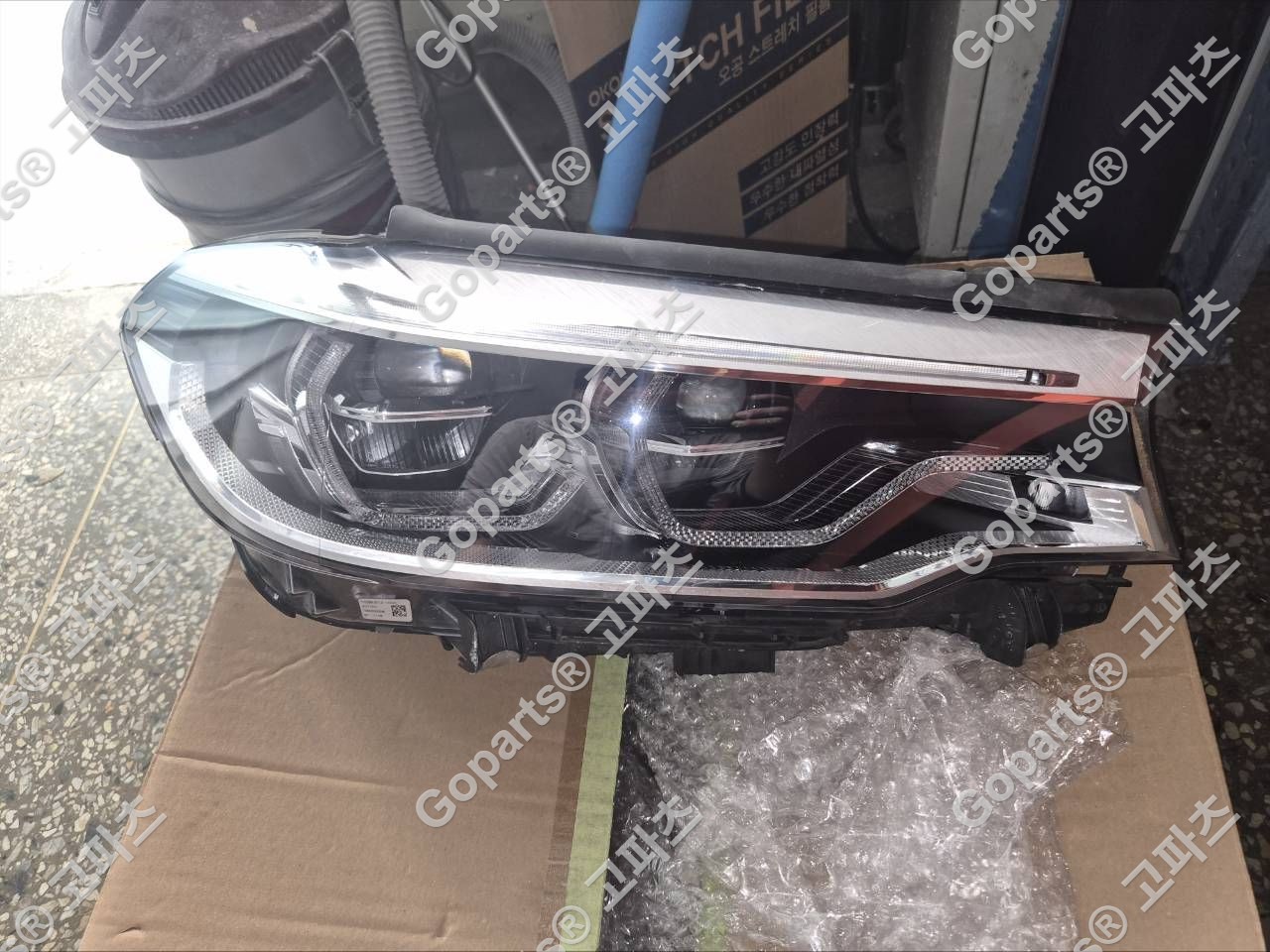 BMW G30 5시리즈 조수석 어뎁티브 LED 헤드라이트 63117214954 450,000원