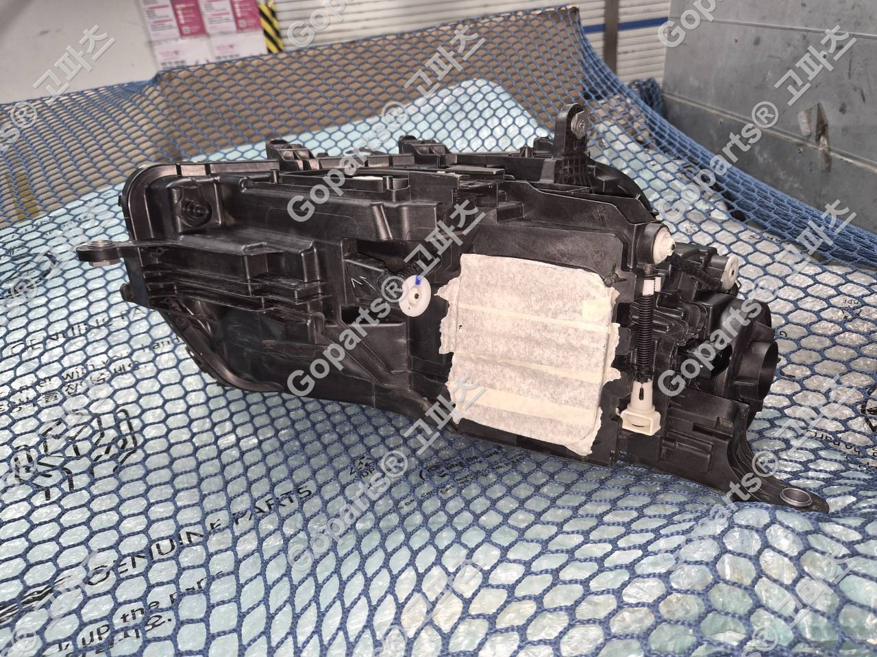 벤츠 GLS X167 운전석 헤드라이트 A1679066108 상세사진 3