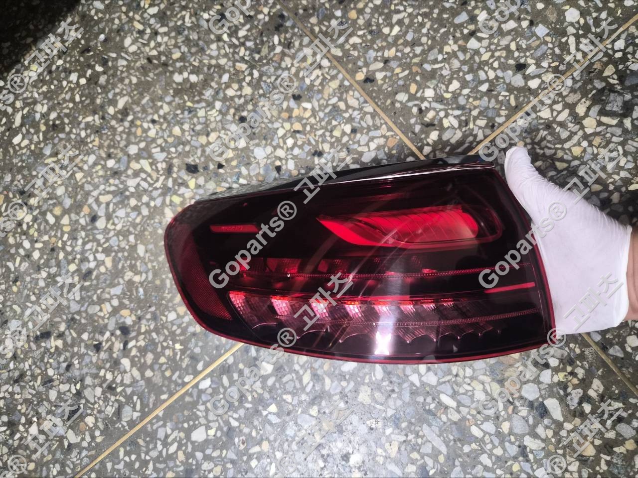 벤츠 GLS X167 후기형 운전석 후미등 중고