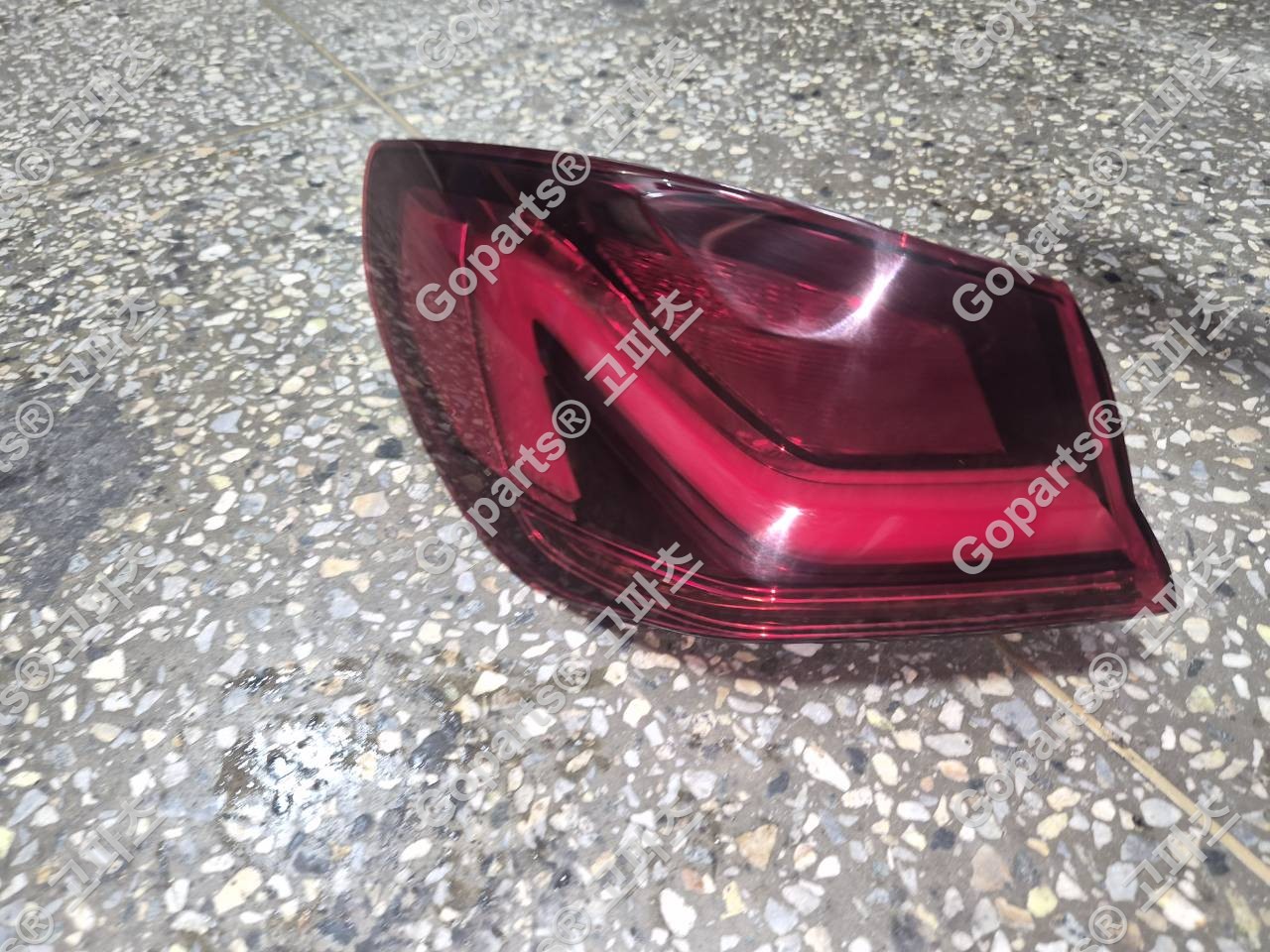 BMW 1시리즈 F40 전기형 운전석 후미등 중고