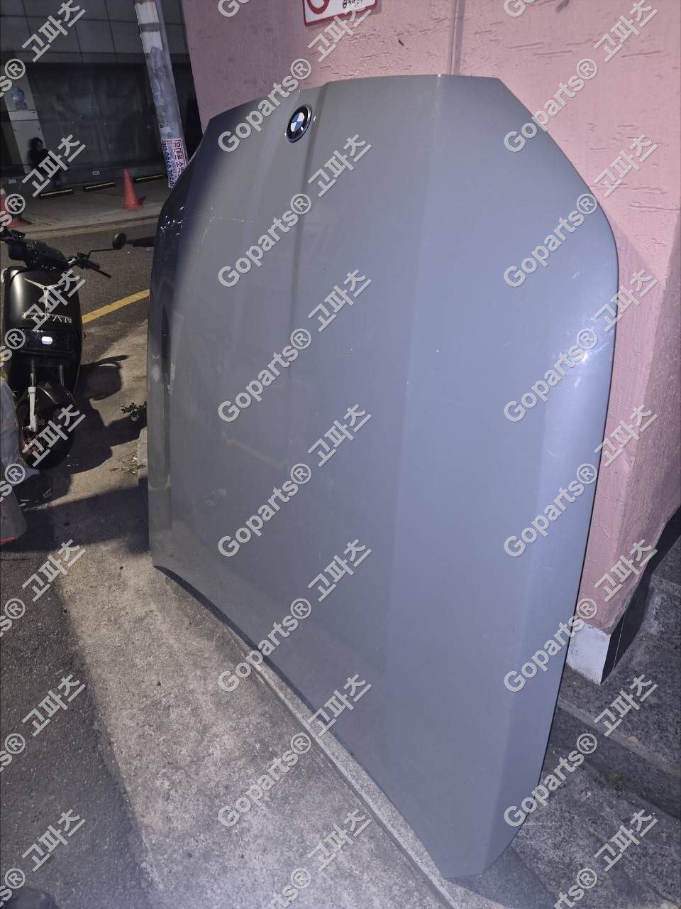 BMW 5시리즈 G60 본네트 사진 3
