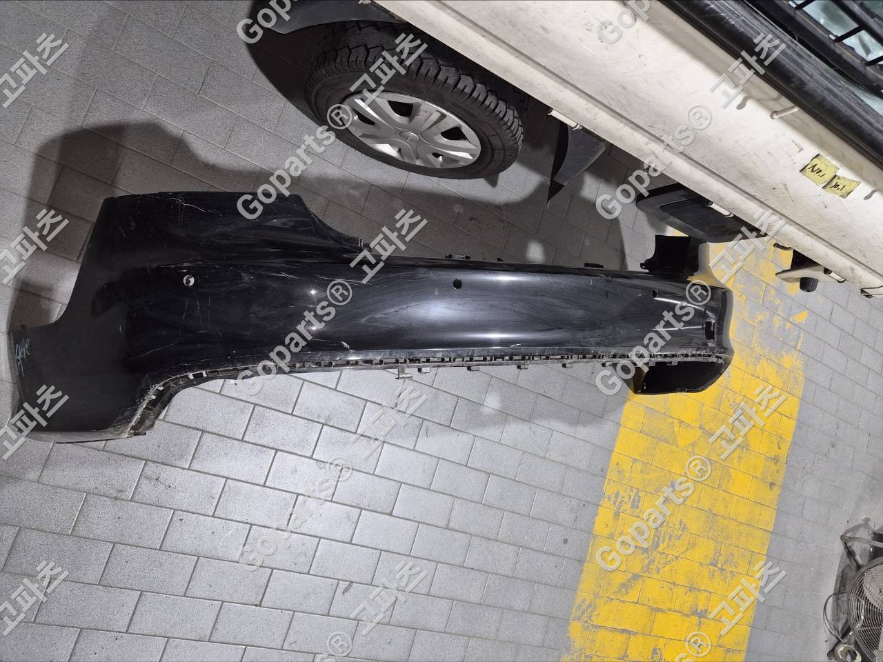 아우디 A7 S7 4G8 C7 전기형 후 뒷범퍼 중고