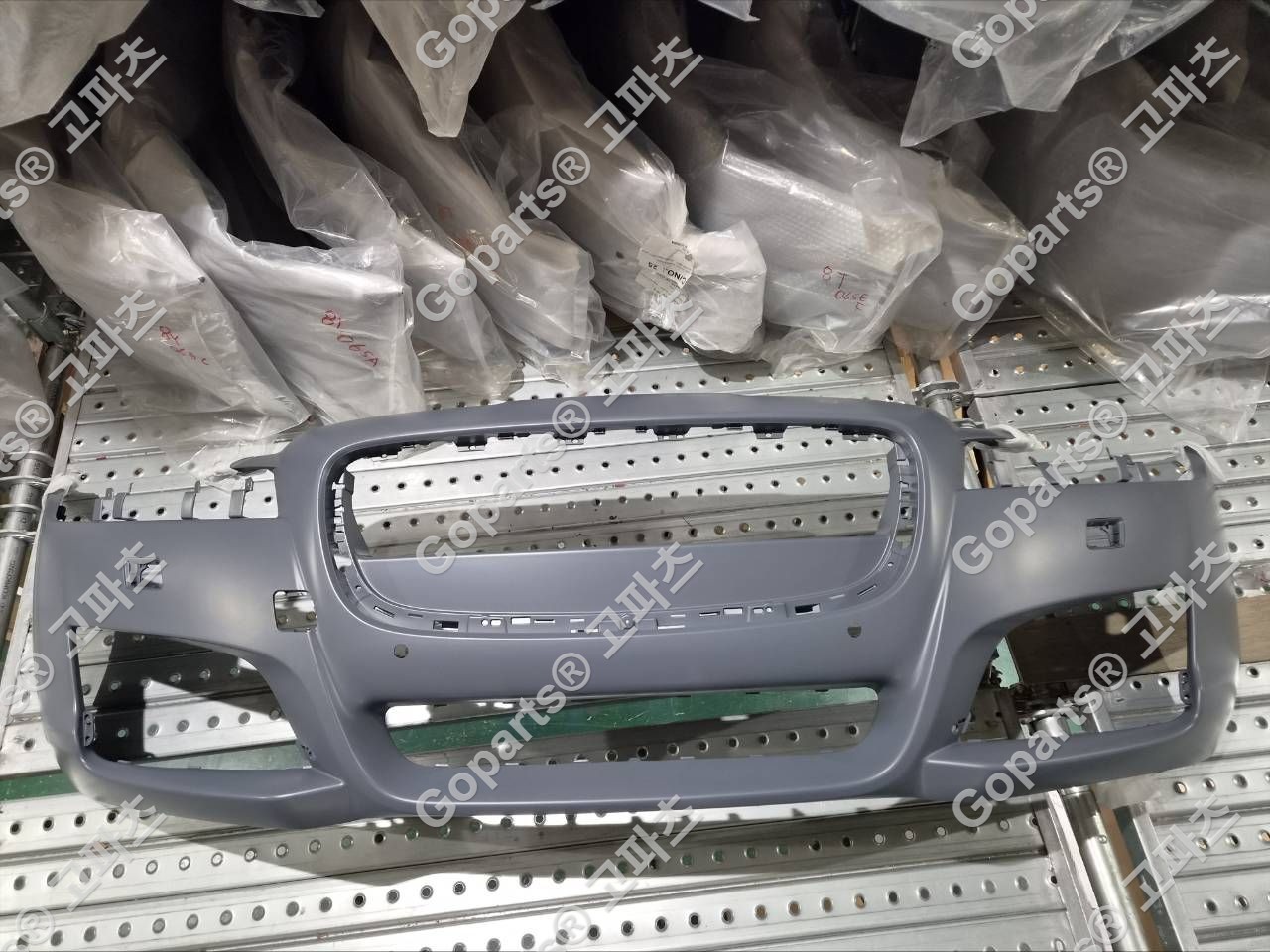 재규어 XF X260 전 전범퍼 중고부품 실물사진