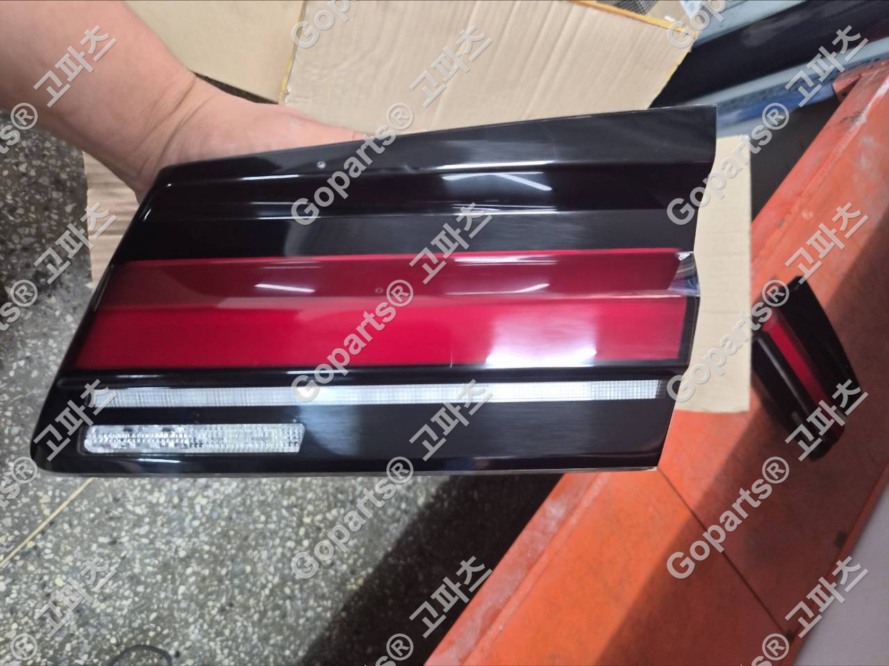 BMW 5시리즈 G30 후기형 조수석 후미등 중고