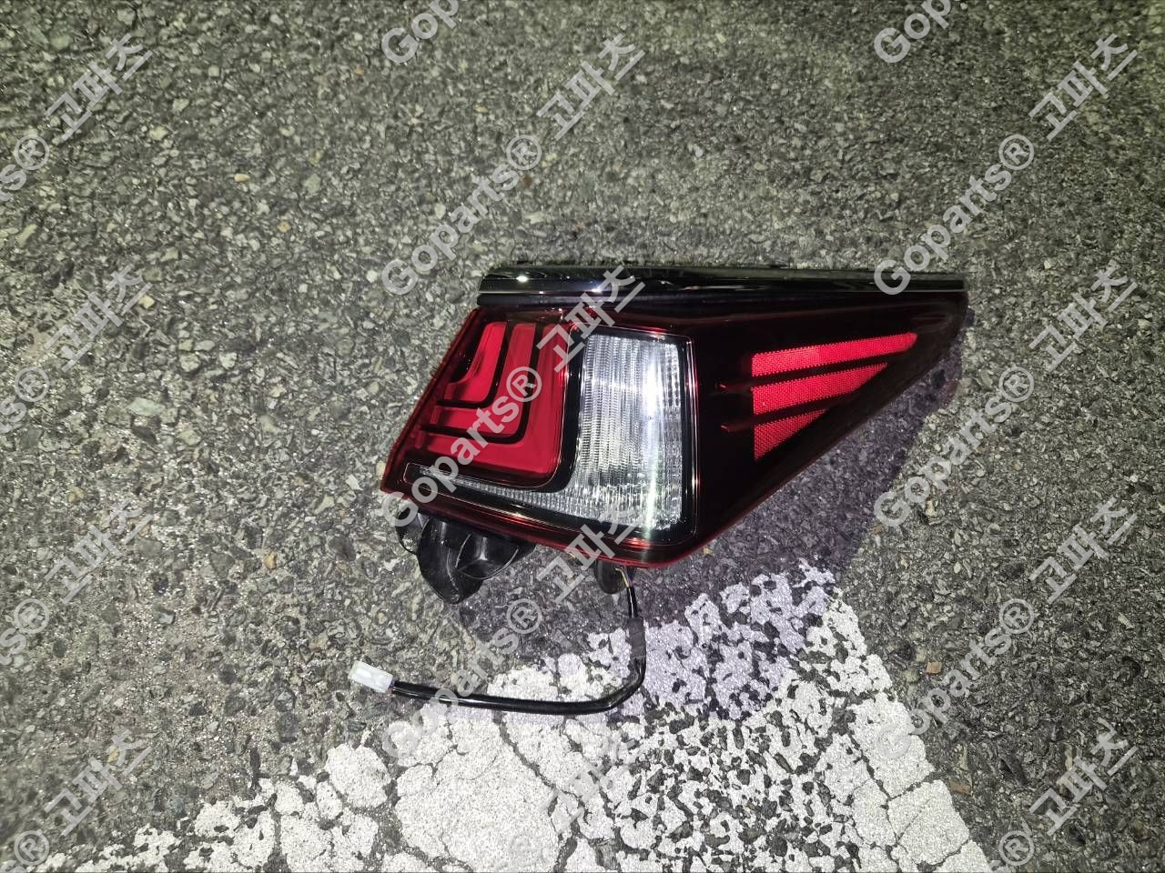 렉서스 ES XV70 조수석 후미등 중고