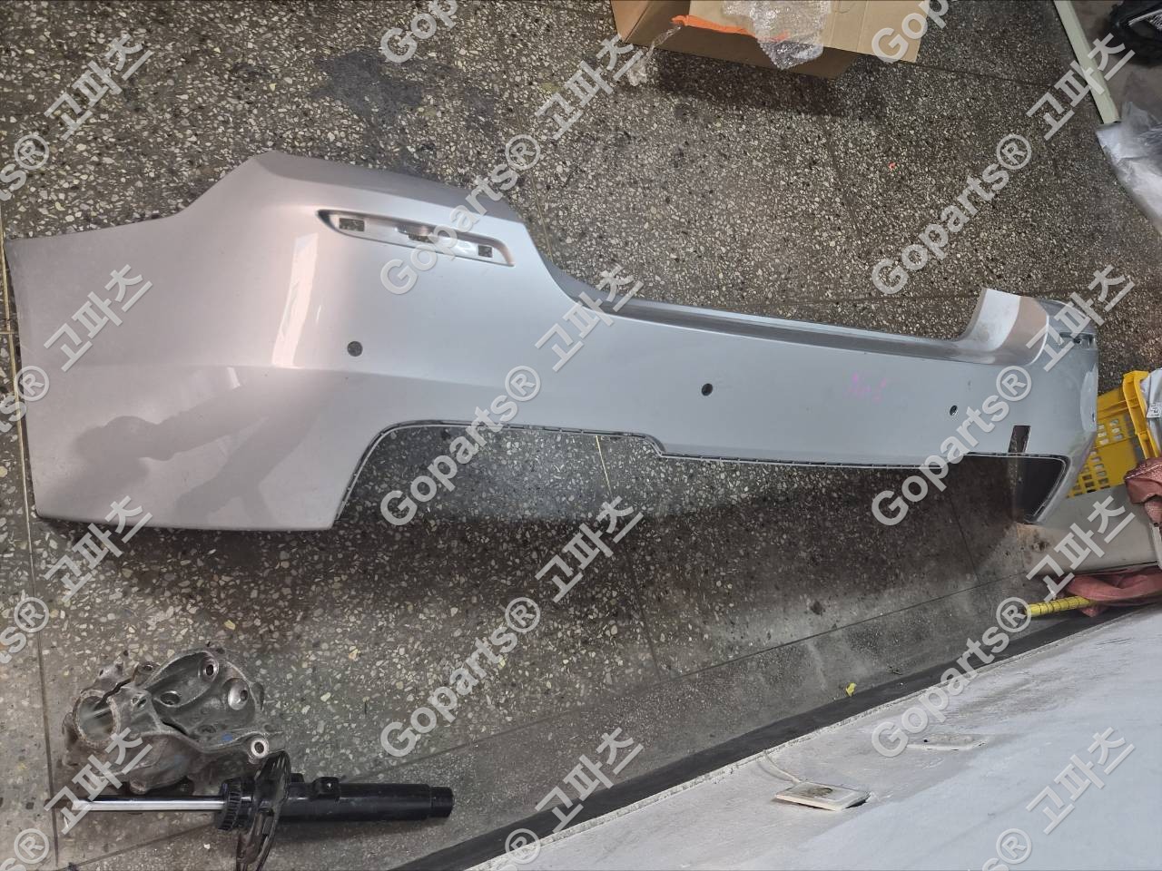 BMW 5시리즈 F10 후 뒷범퍼 중고