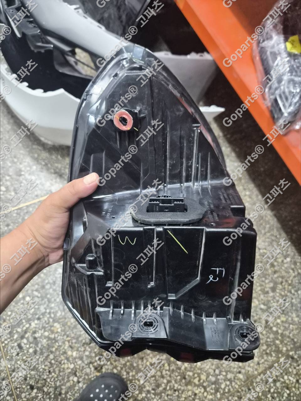 BMW X3 iX3 G01 G08 후기형 운전석 후미등 사진 3